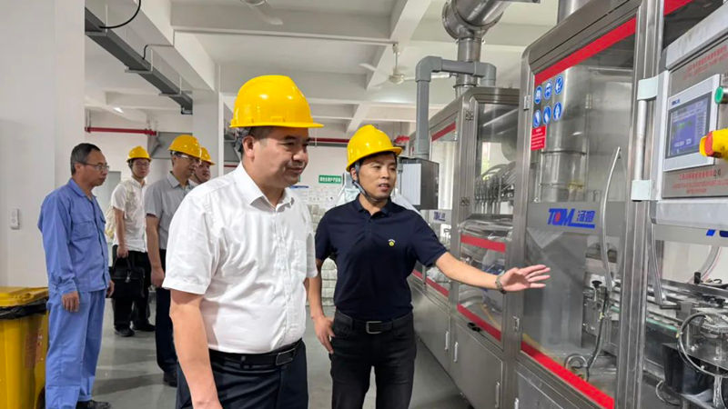 省供銷社黨委委員、監(jiān)事會(huì)主任童日暉赴浙農(nóng)下屬成員企業(yè)調(diào)研